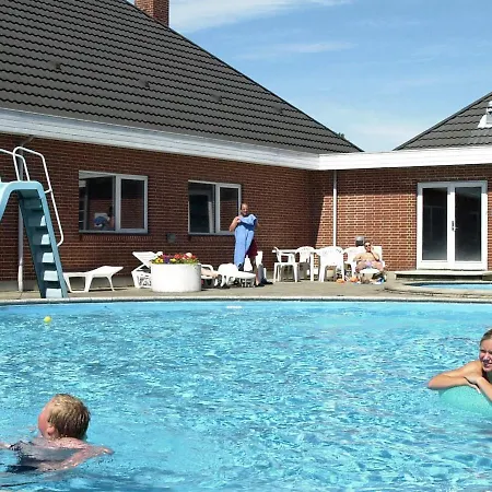 Ferienhaus 6 Person In R M *